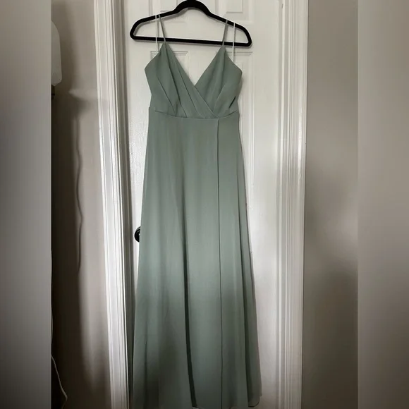 light grey prom dress V Neck Light Gray Lace Prom Dresses, Silver Grey Lace Formal Evening D –  jbydress main image 0